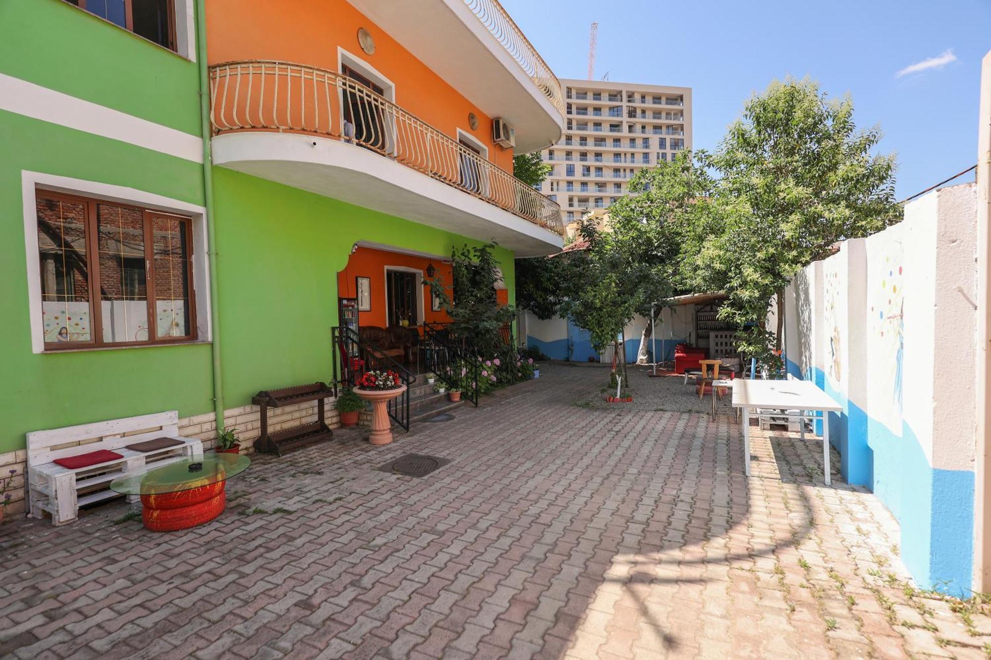 Hostel Osho Τίρανα Εξωτερικό φωτογραφία