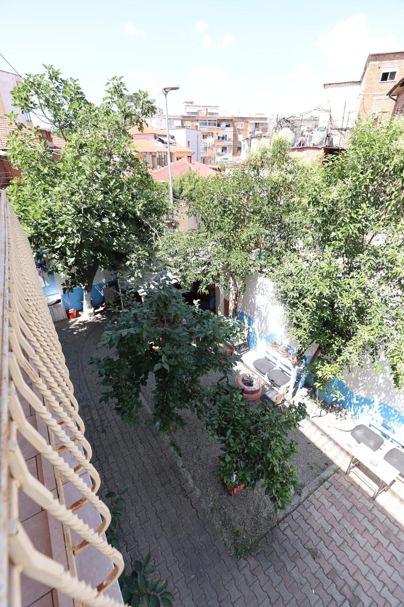 Hostel Osho Τίρανα Εξωτερικό φωτογραφία