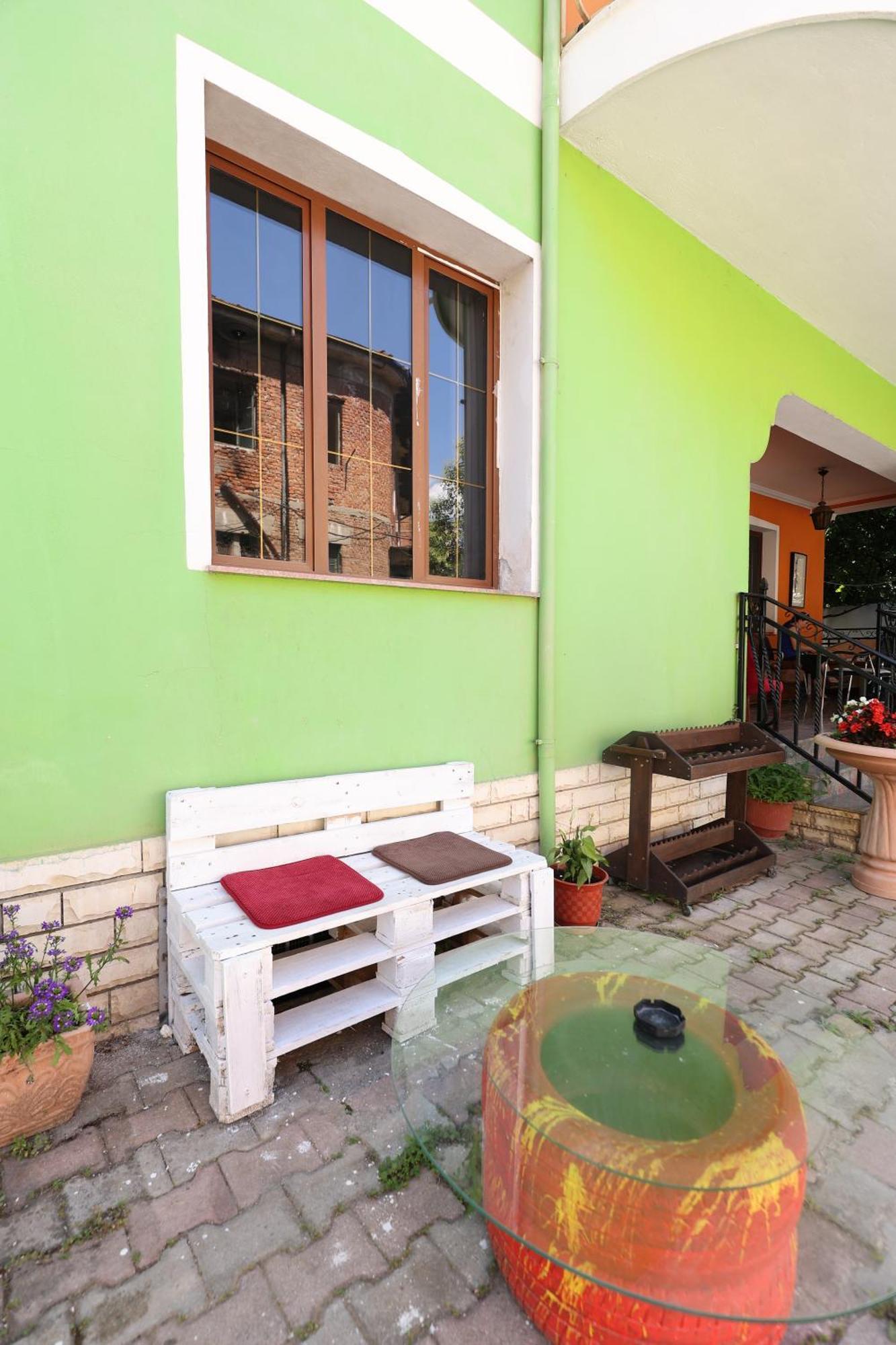 Hostel Osho Τίρανα Εξωτερικό φωτογραφία