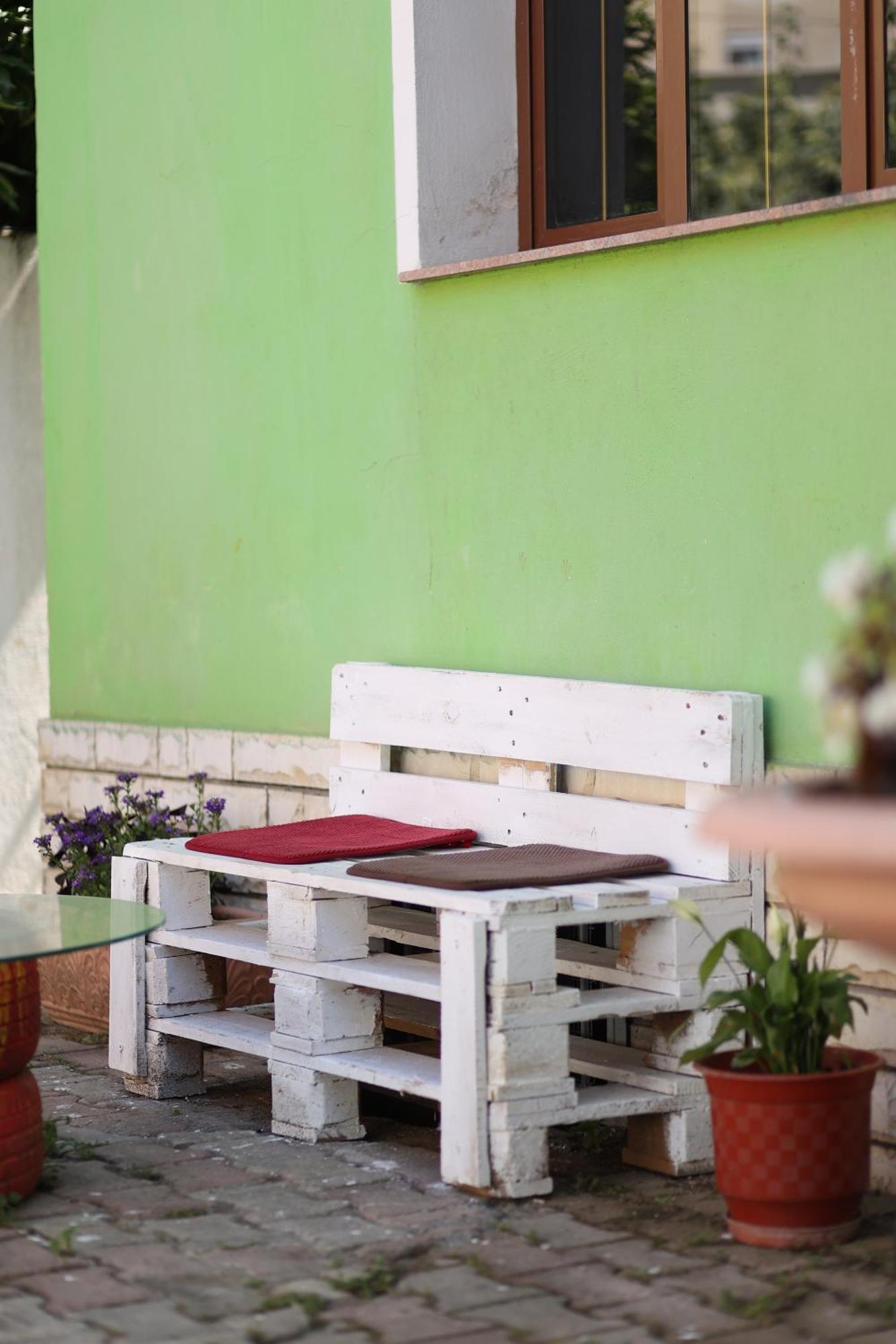 Hostel Osho Τίρανα Εξωτερικό φωτογραφία