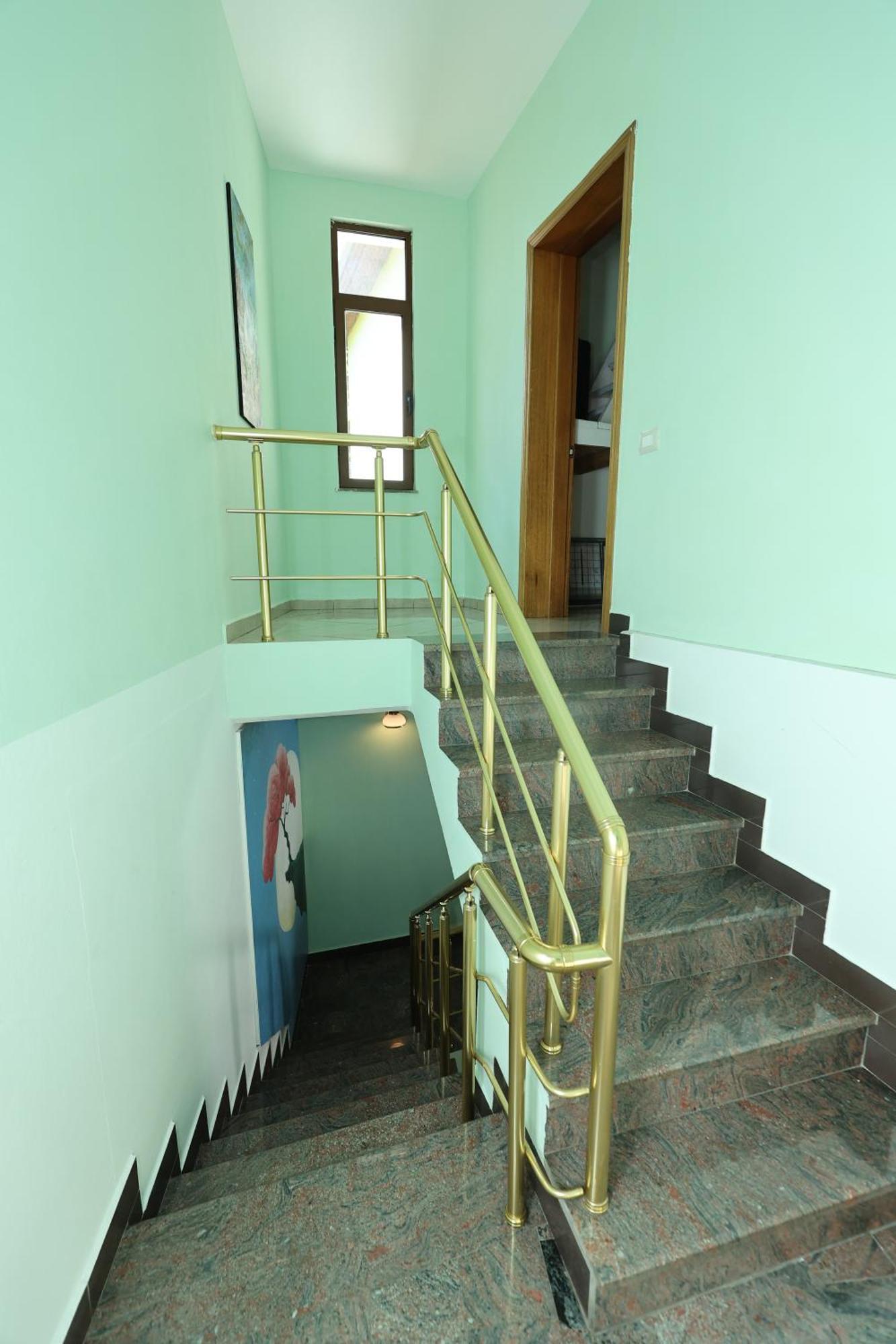 Hostel Osho Τίρανα Εξωτερικό φωτογραφία